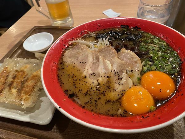 「玉子入りラーメン」@黒亭 下通店の写真