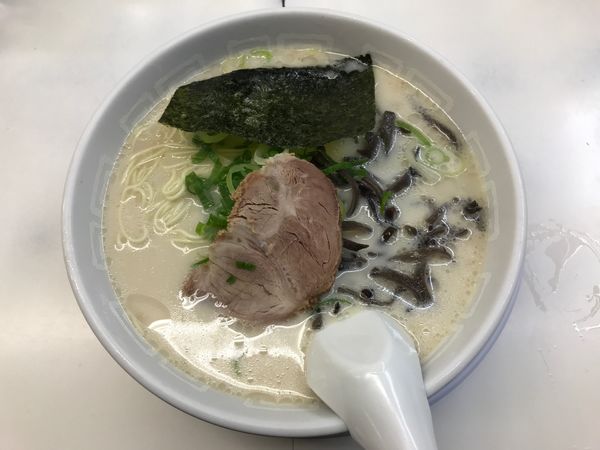 「ラーメン　600円」@博多天神 渋谷南口店の写真