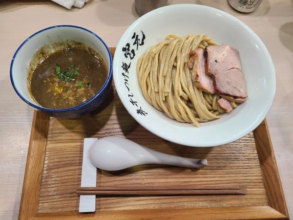 「極濃煮干しつけ麺+中盛り」@煮干しつけ麺 宮元の写真