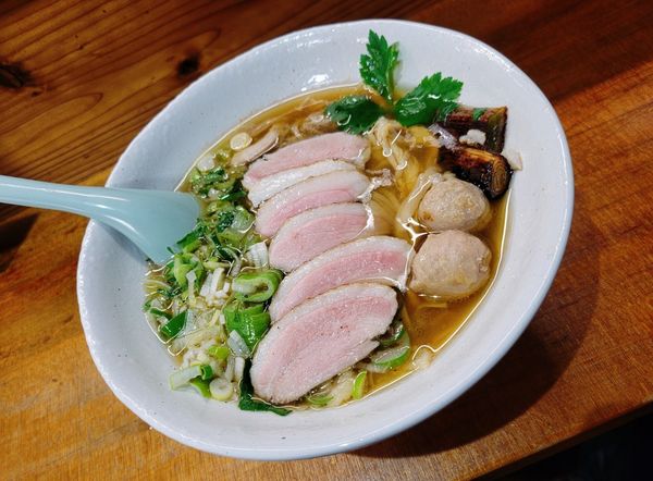 「鴨らーめん 醤油」@らーめん 波の花の写真