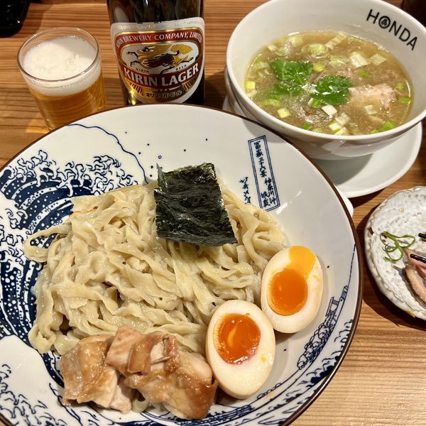 「塩 自家製手揉みつけめん 上＋キリンラガー中瓶」@本田麺業 神田西口駅前店の写真