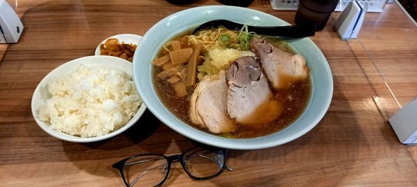 「ラーメン大盛・得セット」@らーめん田丸 元住吉店の写真