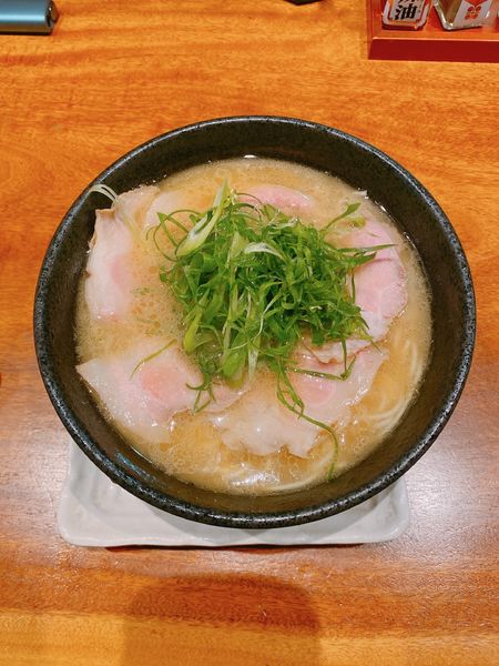「極み鶏醤油ラーメン」@楽食酒 礎の写真