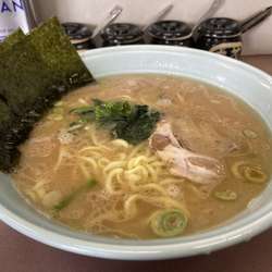 らーめん 中（かため 多め）