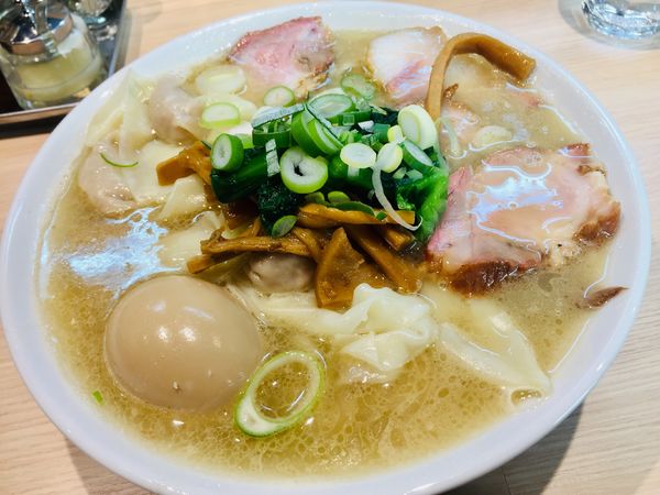 「チャーシューワンタンメン(塩)【1450円】」@桜上水 船越の写真