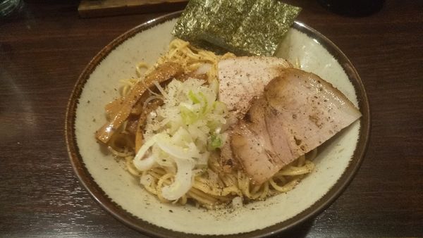 「サッポロ赤星+おつまみ油そば→etc.」@中華そば 東京ぐれっちの写真