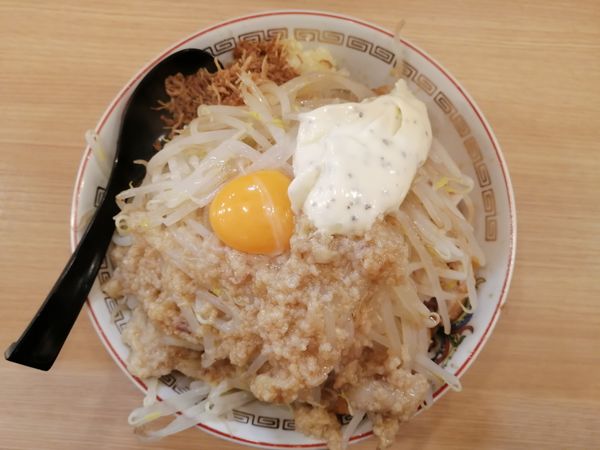 「ミニぶた汁なし」@豚山 栄店の写真