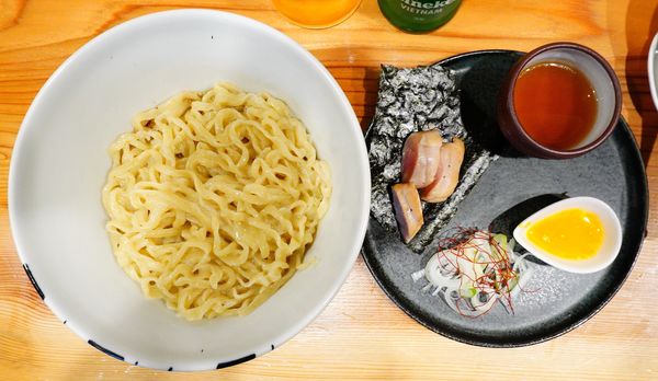 「あぶらそば＋ビール」@らーめん かねかつの写真