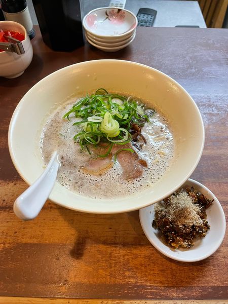 「博多豚骨ラーメン」@幸心堂の写真