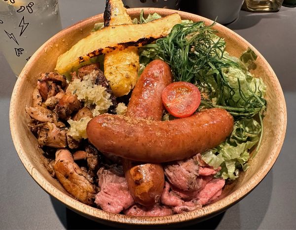 「ボルケーノパインソンパレット サラダ増し」@ハンディクラフトワークス 中目黒店の写真