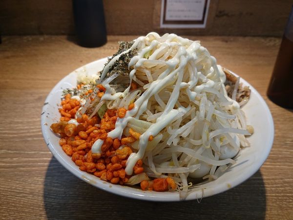 「GREEN DAY 汁無し」@麺屋 浜一の写真
