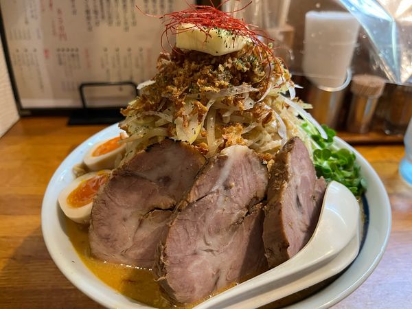 「【冬季限定】清湯カリカリオニオンバター+特製トッピング」@麺屋 鶏口の写真