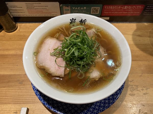 「肉醤油（鴨出汁）」@ラーメン 巌哲の写真