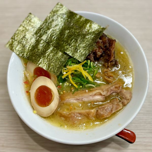 「特性濃厚鶏塩そば/替え玉/ライス」@麺屋 音 柏店の写真