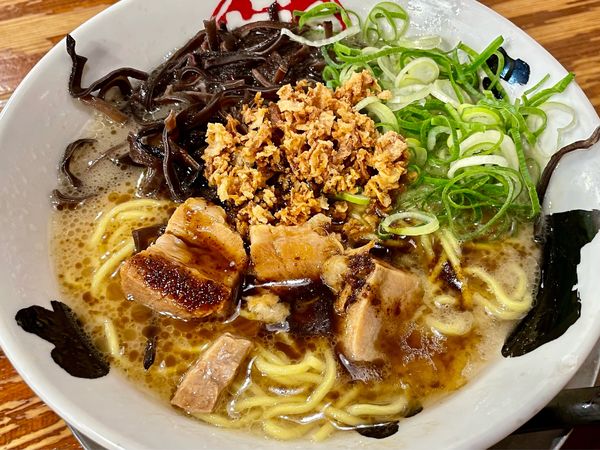 「博多黒とんこつラーメン」@博多とんこつラーメン三代目てらッちょ。の写真