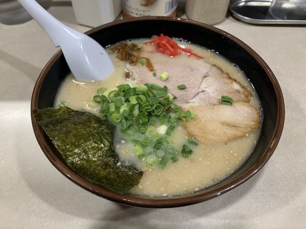 「博多ラーメン 650円」@博多ラーメン 長浜や 池袋店の写真