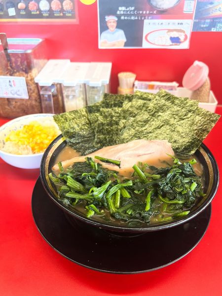「ラーメン　青菜　のり　半玉まぶし」@王道家直伝 との丸家 八潮店の写真