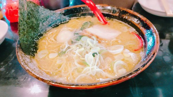 「名物豚骨醤油ラーメン ￥750円」@麺屋 伍利羅の写真