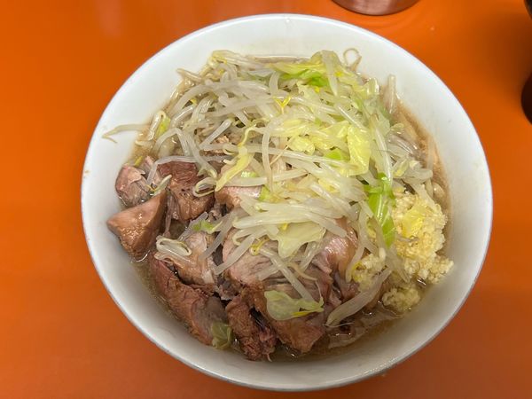 「ラーメン　850円　ブタ増し　230円」@ラーメン二郎 相模大野店の写真