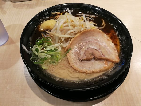 「豚骨ブラック ¥780」@替玉千里眼 志木店の写真