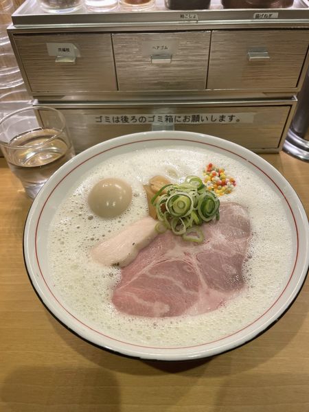 「濃厚鶏そば」@濃厚鶏そば 葵の写真