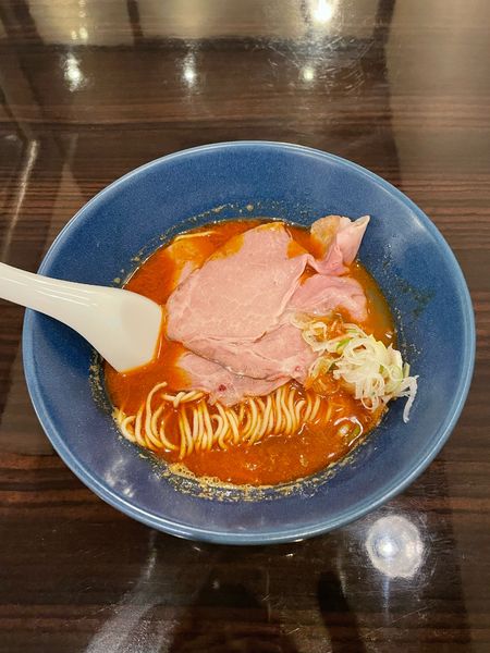 「海老薫る辛煮干蕎麦(1100円)」@横濱丿貫 東口店の写真