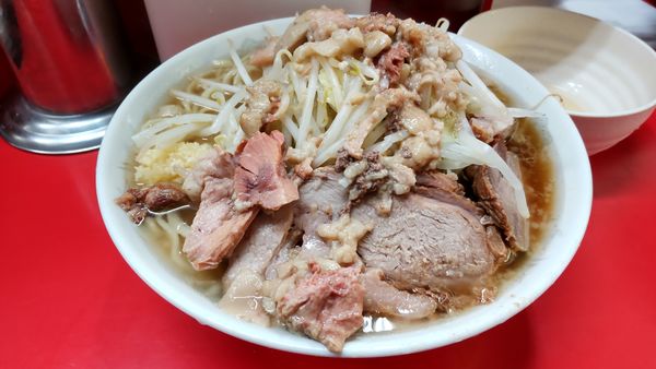 「小ラーメン ヤサイ アブラ、ニンニク少し」@ラーメン二郎 上野毛店の写真