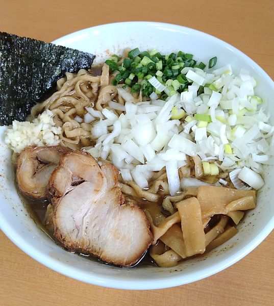 「濃厚煮干豚骨ラーメン大+刻み長ネギ」@たかふじの写真