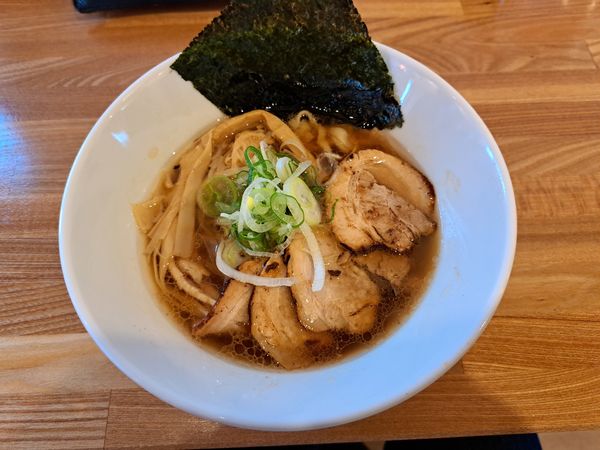 「手揉みチャーシュー麺　醤油」@麺処 雅の写真