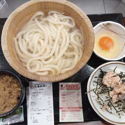 釜揚げ並290円、生卵90円、鮭ごはん130円