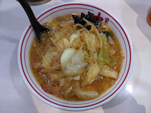 「味噌タンメン＋野菜大盛：850円＋90円」@蒙古タンメン 中本 御徒町店の写真