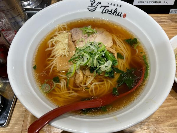 「醤油ラーメン(裏Cセット税込693円)」@れんげ食堂 Toshu 初台店の写真