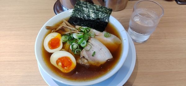 「特製中華そば（醤油）」@中華そば やなぎやの写真