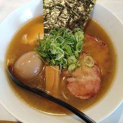 葉月特らぁめん（大盛り）