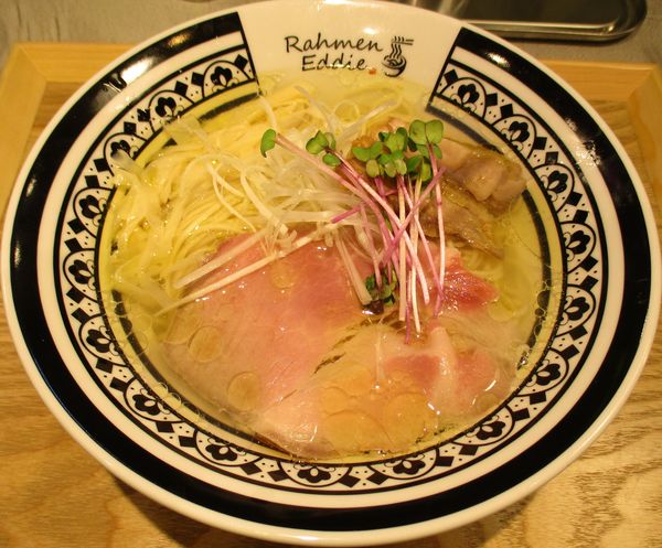 「Sio Ramen（中麺）　1000円」@Rahmen Eddie 新宿御苑の写真