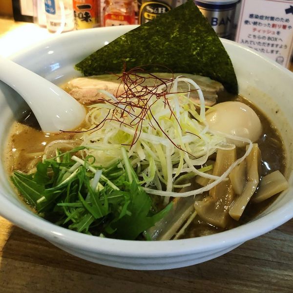 「鰹塩とんこつラーメン」@らーめん 月の兎影の写真