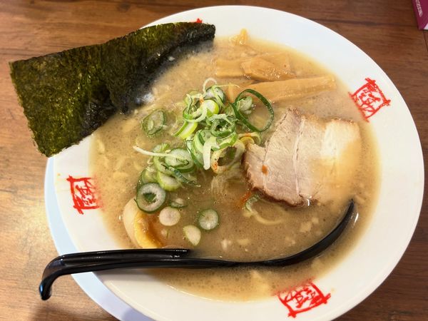 「しょうゆとんこつ」@おおぎやラーメン 伊那店の写真