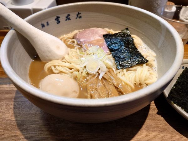 「味玉ラーメン大盛」@麺屋吉左右の写真