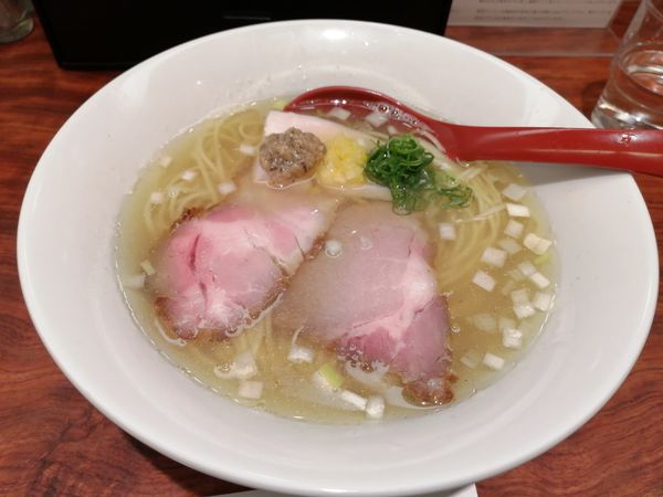 「塩そば　　900円」@三馬路 東京店の写真