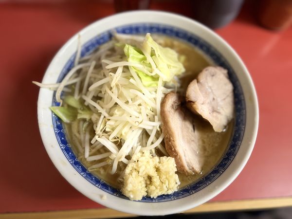 「小ラーメン(麺半分.野菜少なめ.ニンニク少し) 850円」@ラーメン二郎 桜台駅前店の写真