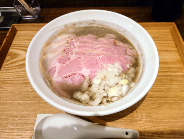 「煮干そば+肉増し」@NIBOSHIMANIAの写真