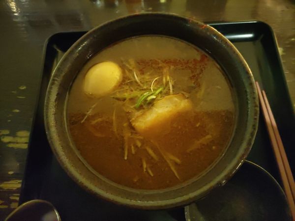 「中華そば(小)+煮玉子  ﾒﾝﾏ抜き」@もちもちの木 白岡店の写真