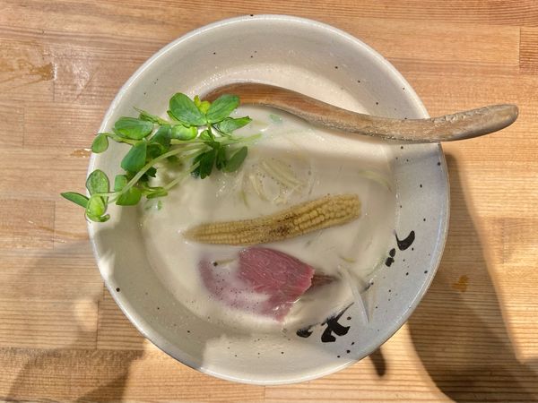 「牛骨ラーメン」@牛骨ラーメン ぶっこ志 北浜店の写真