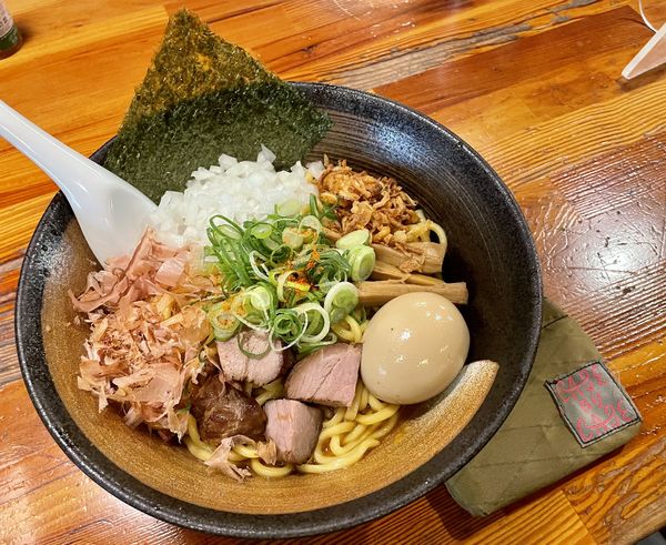 「あぶらそば味玉付き」@瞠 池袋店の写真