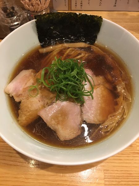 「醤油そば(880円)」@地球の中華そばの写真