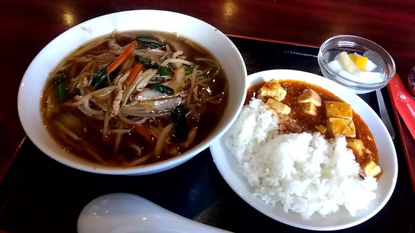 「サンマー麺（ミニ麻婆丼ランチセット８００円）」@香園 鴨居店の写真