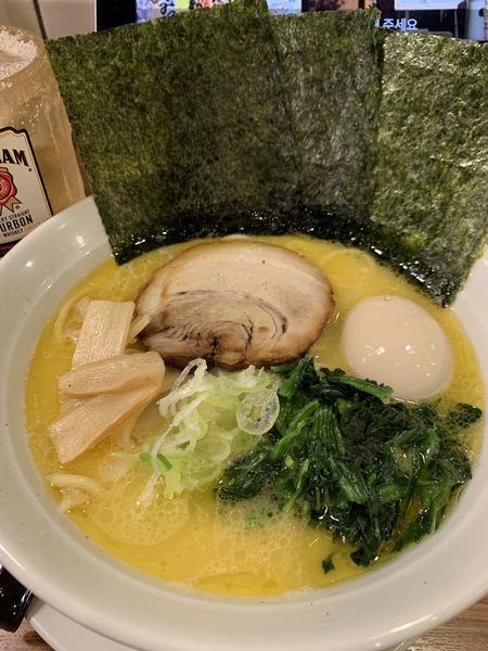 「塩味玉らぁめん」@横浜らぁめん 桜花  西口本店の写真