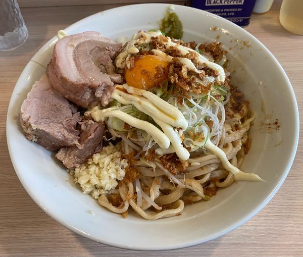 「汁なし ぶた(うで) チーズ ねぎ」@麺屋 味方の写真