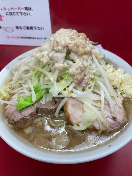 「ラーメン小　ニンニク　アブラ　850円」@ラーメン二郎 神田神保町店の写真