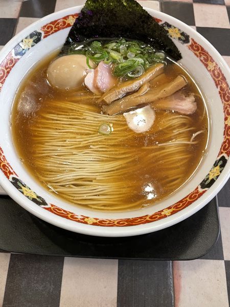 「醤油　味玉そば」@麺や食堂 本店の写真